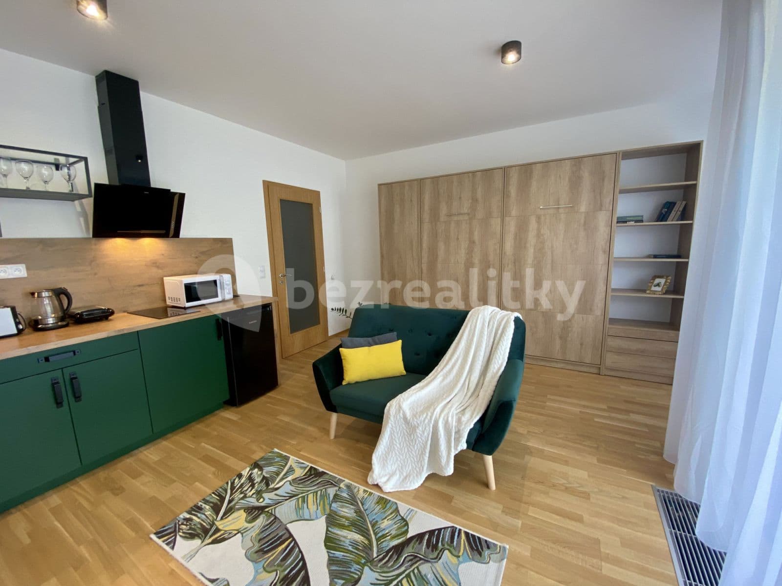 Pronájem bytu  32 m², U Průhonu b, Praha, Praha
