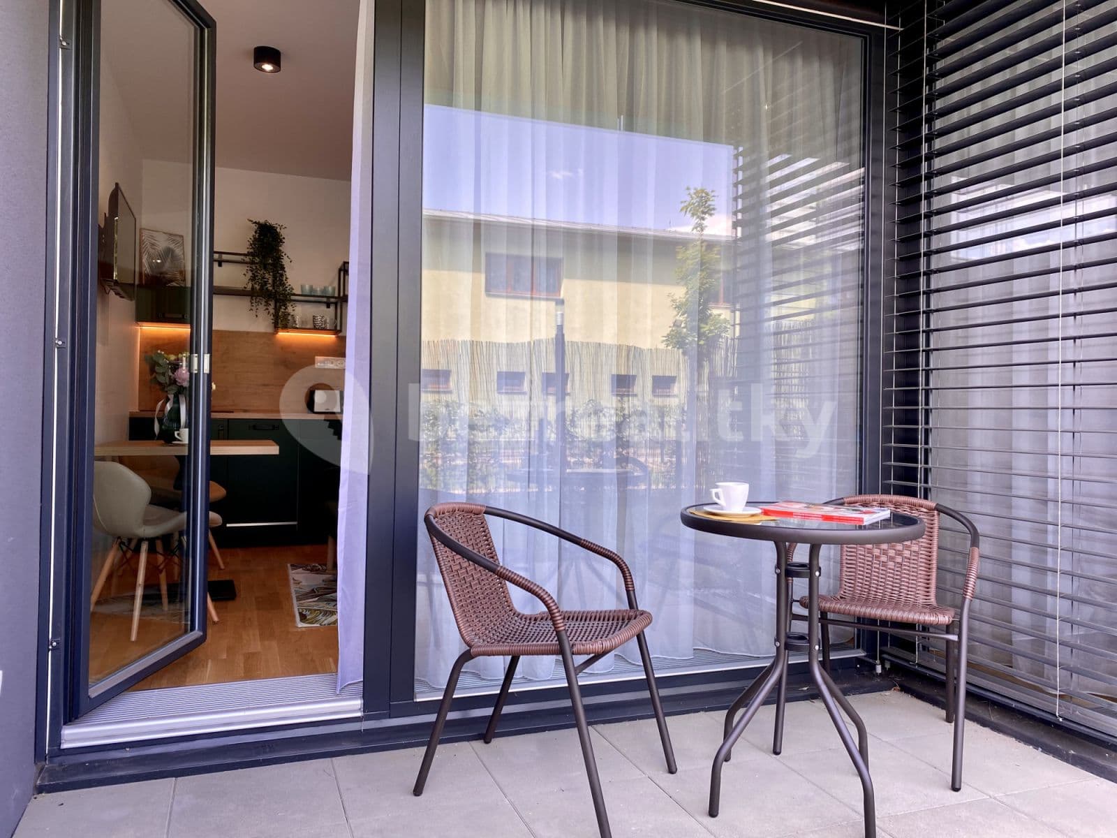 Pronájem bytu  32 m², U Průhonu b, Praha, Praha