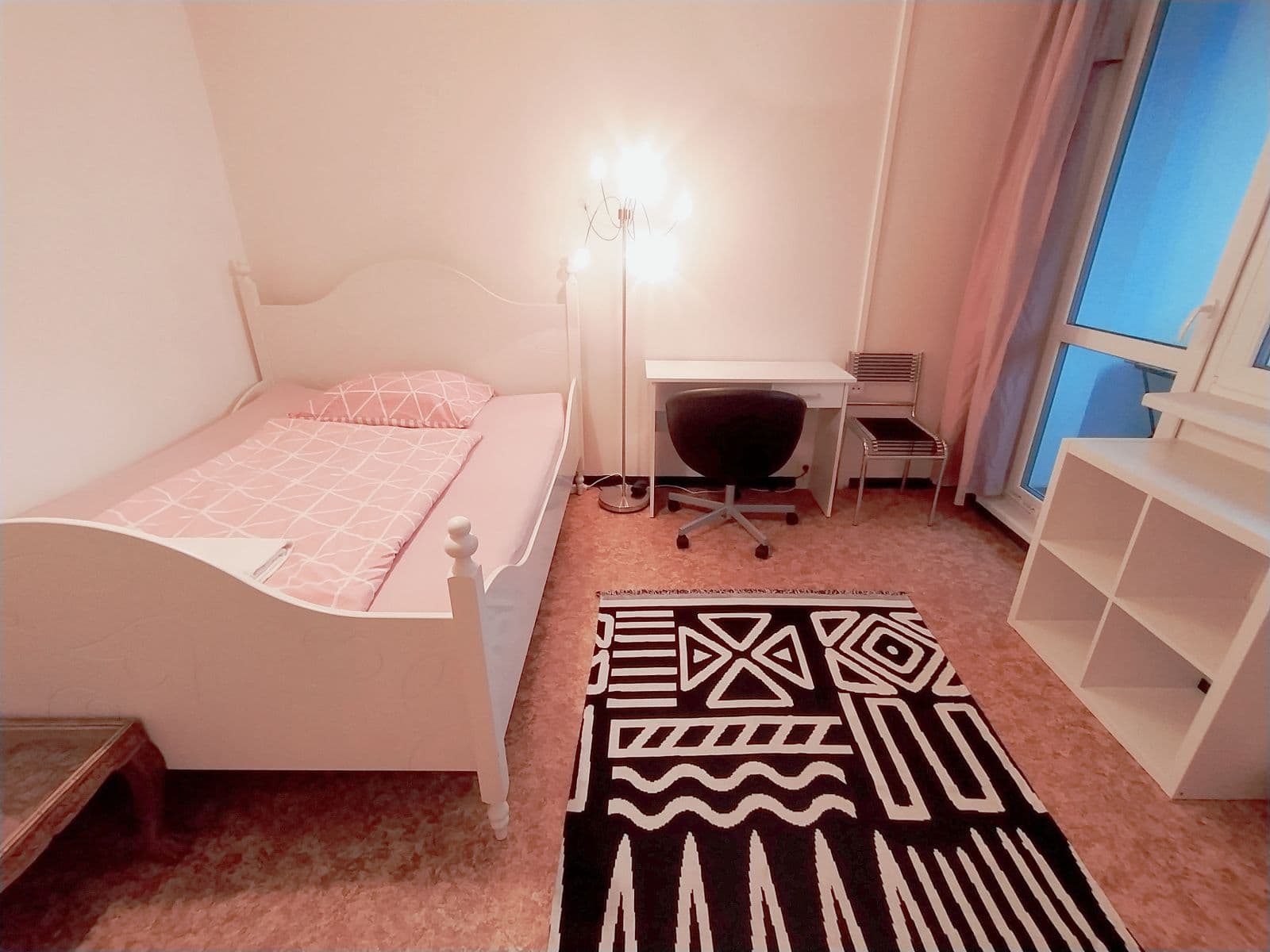 Pronájem bytu  80 m², Voskovcova, Praha, Praha