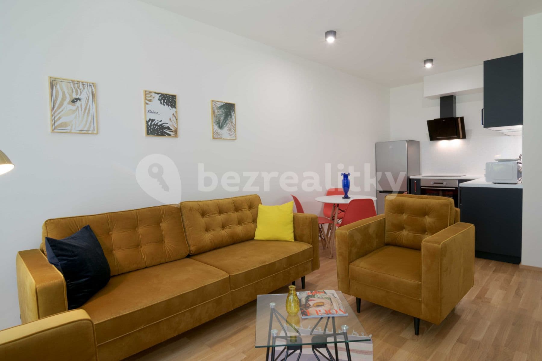 Pronájem bytu  60 m², U Průhonu b, Praha, Praha