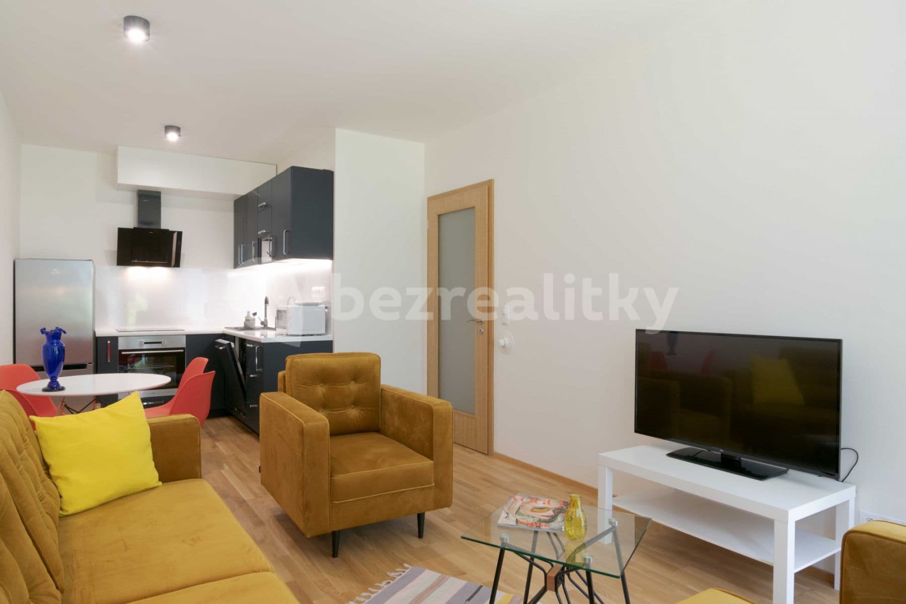 Pronájem bytu  60 m², U Průhonu b, Praha, Praha