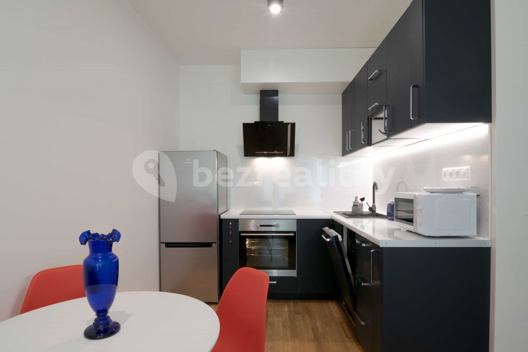 Pronájem bytu  60 m², U Průhonu b, Praha, Praha