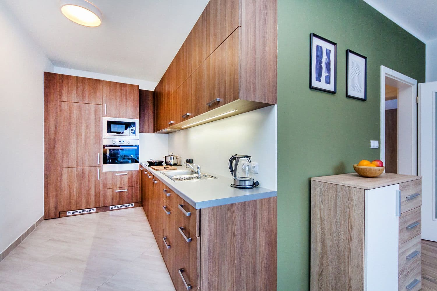 Pronájem bytu  65 m², Švehlova, Praha, Praha