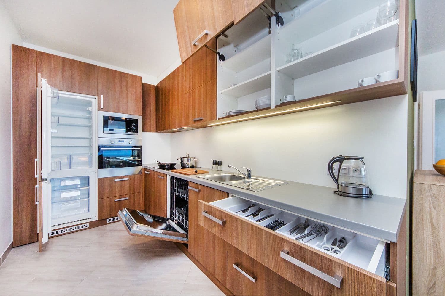 Pronájem bytu  65 m², Švehlova, Praha, Praha