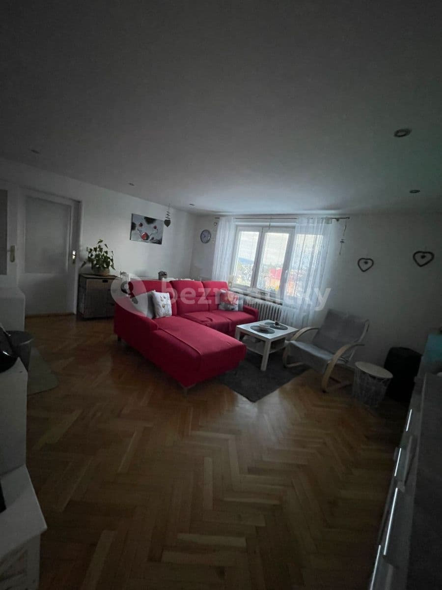 Pronájem bytu 3+1 77 m², Dobrovského, Nový Bor, Liberecký kraj