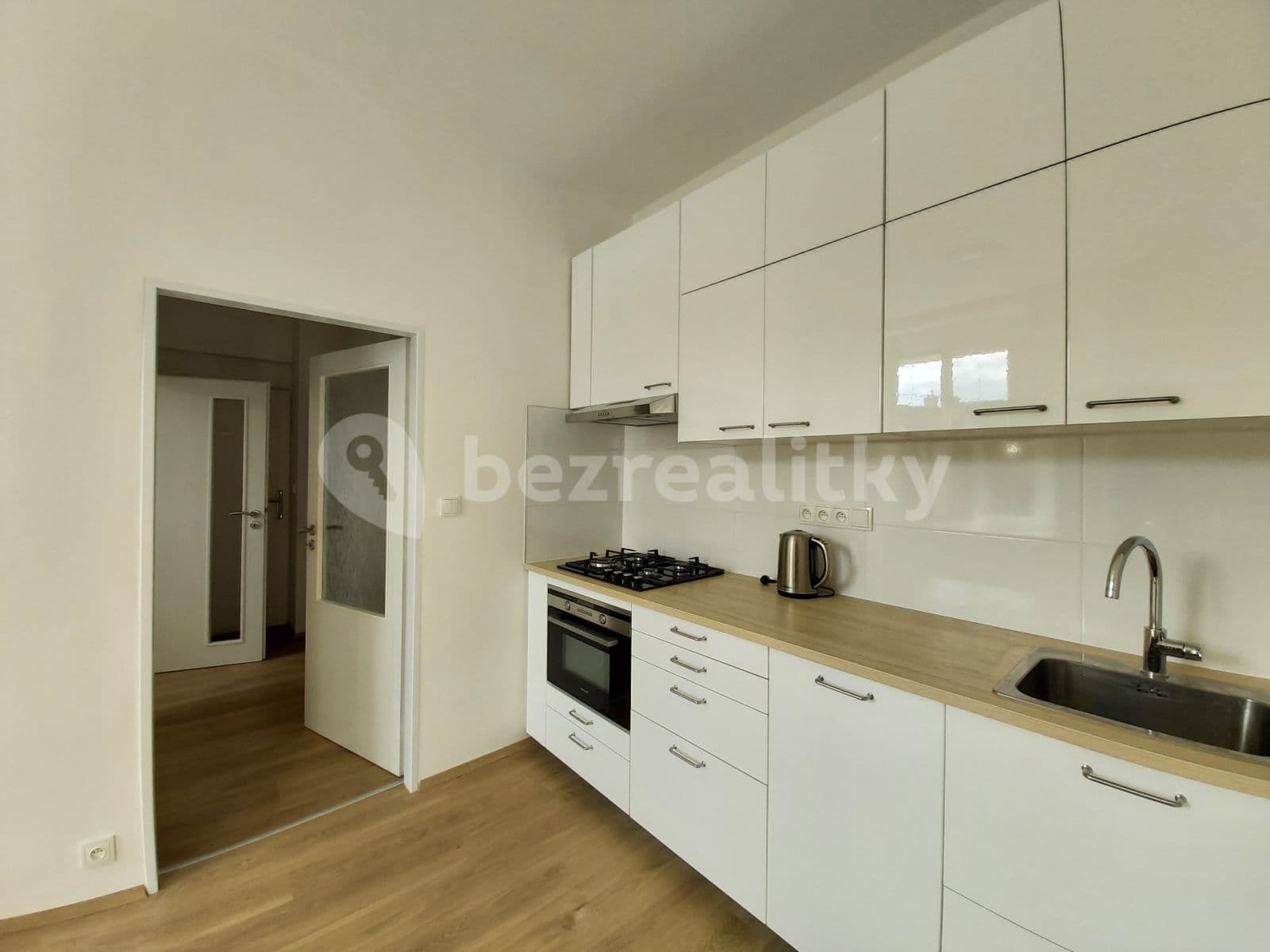 Pronájem bytu 2+1 48 m², Sokolovská, Praha, Praha