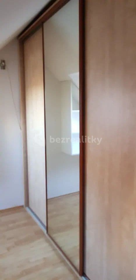 Pronájem bytu 2+kk 53 m², Toužimská, Praha, Praha