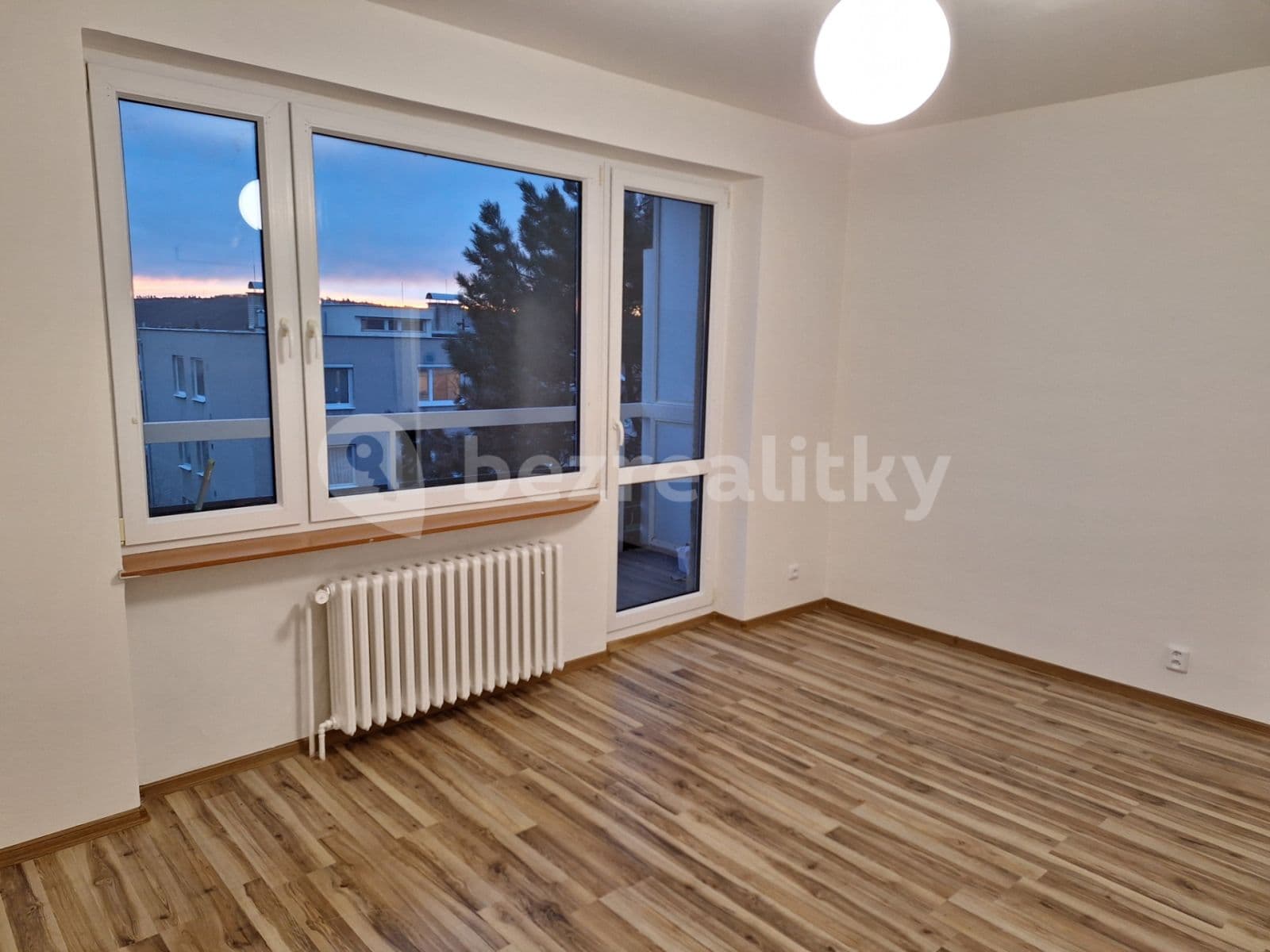 Pronájem bytu 2+1 55 m², Hřebíkova, Praha, Praha
