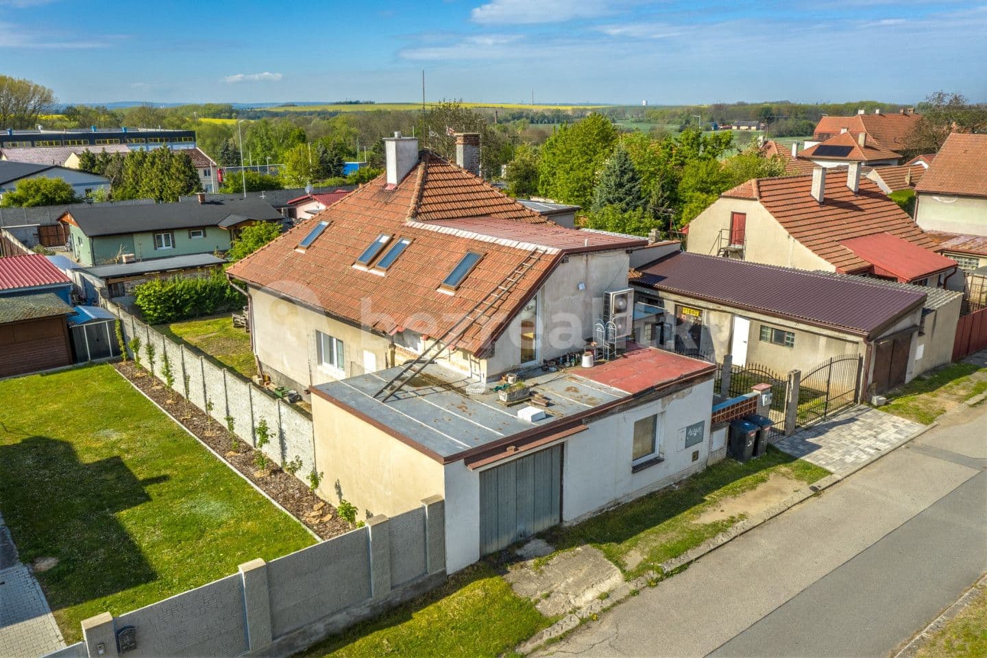 Prodej domu 220 m², pozemek 626 m², Rovná, Byšice, Středočeský kraj