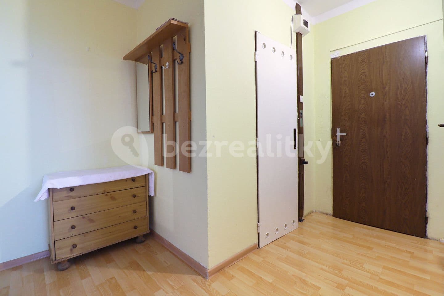 Prodej bytu 2+1 63 m², Karla Čapka, Krupka, Ústecký kraj