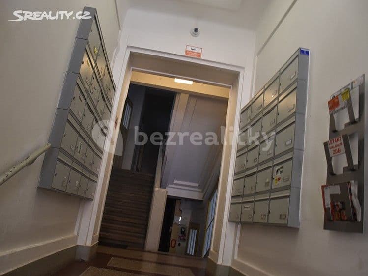 Pronájem bytu 1+kk 25 m², U Průhonu, Praha, Praha
