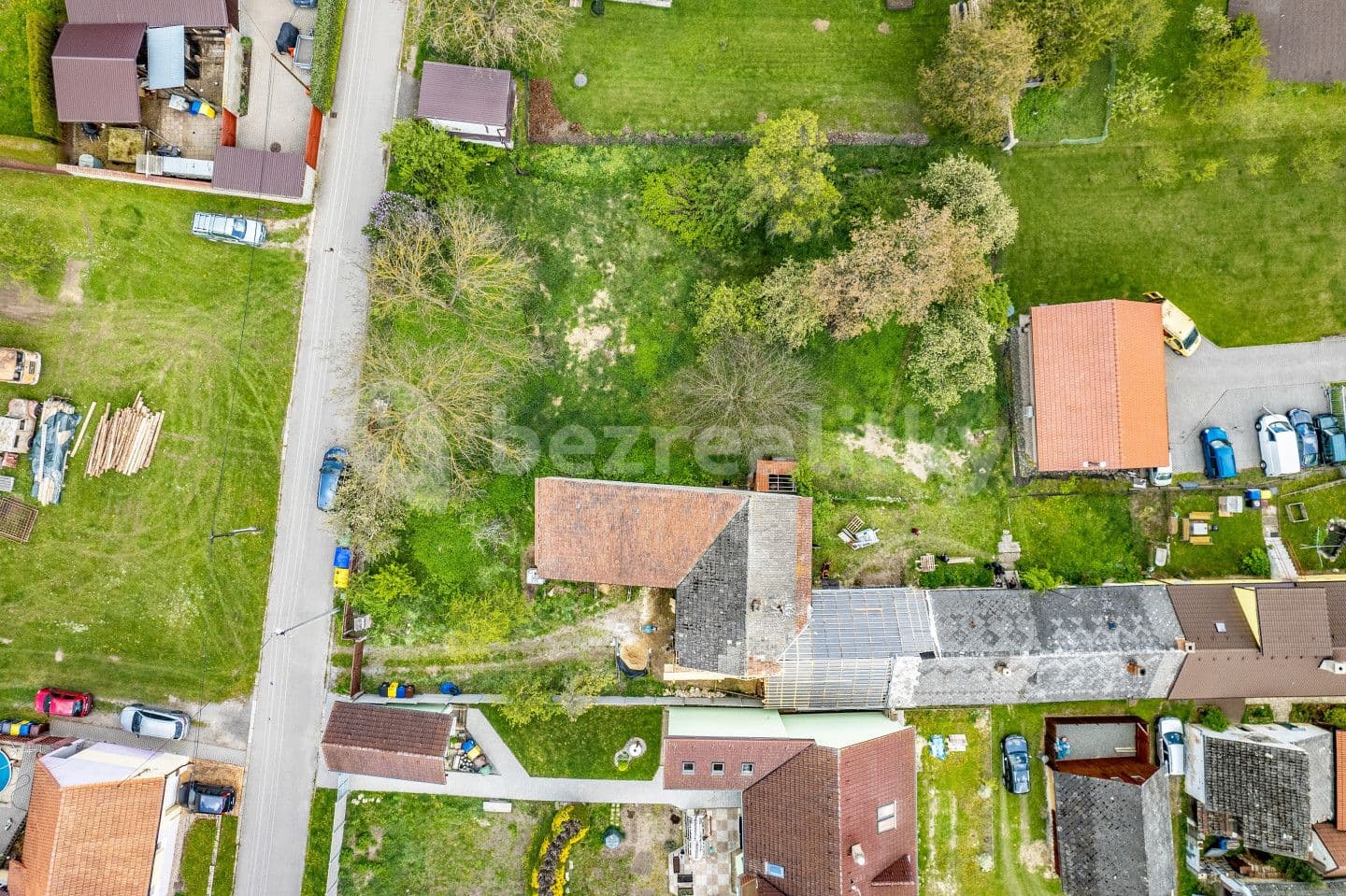 Prodej pozemku 1.096 m², Vanovice, Jihomoravský kraj