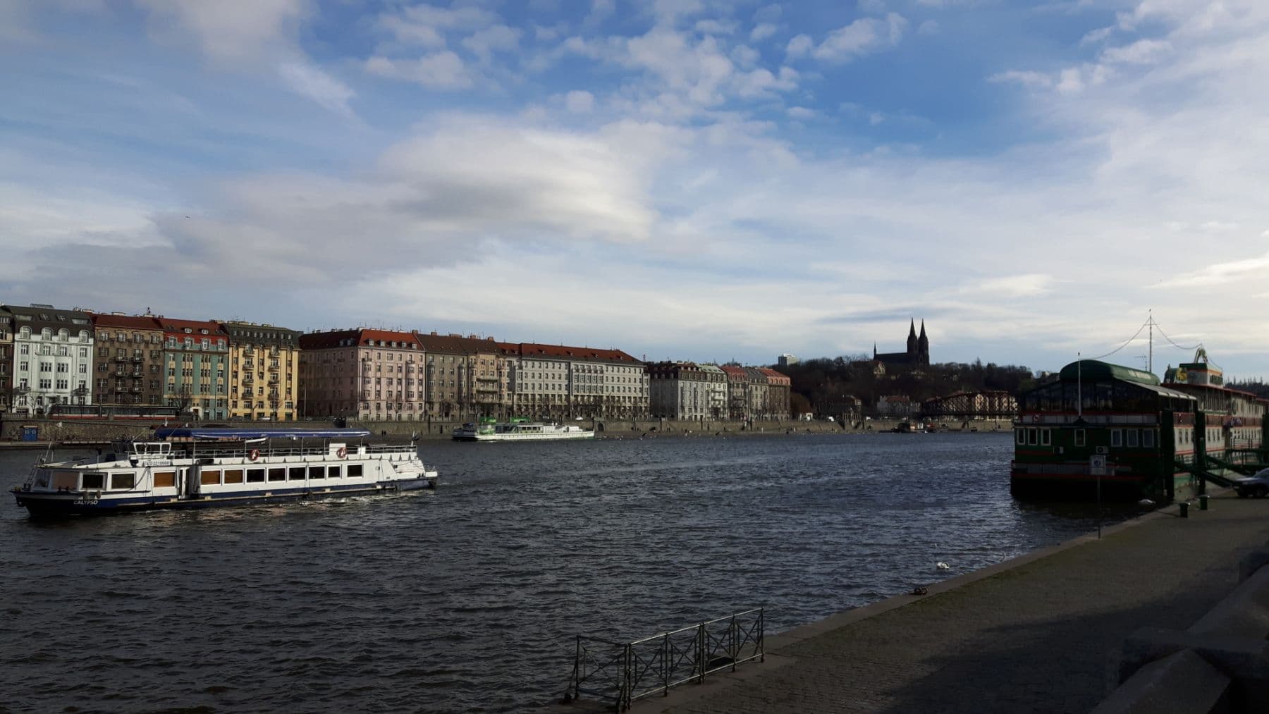Pronájem bytu  56 m², Vltavská, Praha, Praha