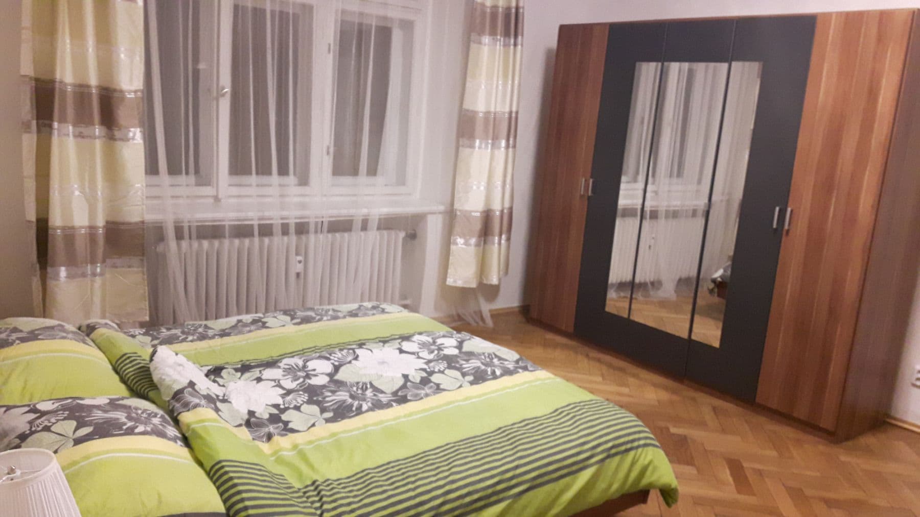 Pronájem bytu  56 m², Vltavská, Praha, Praha