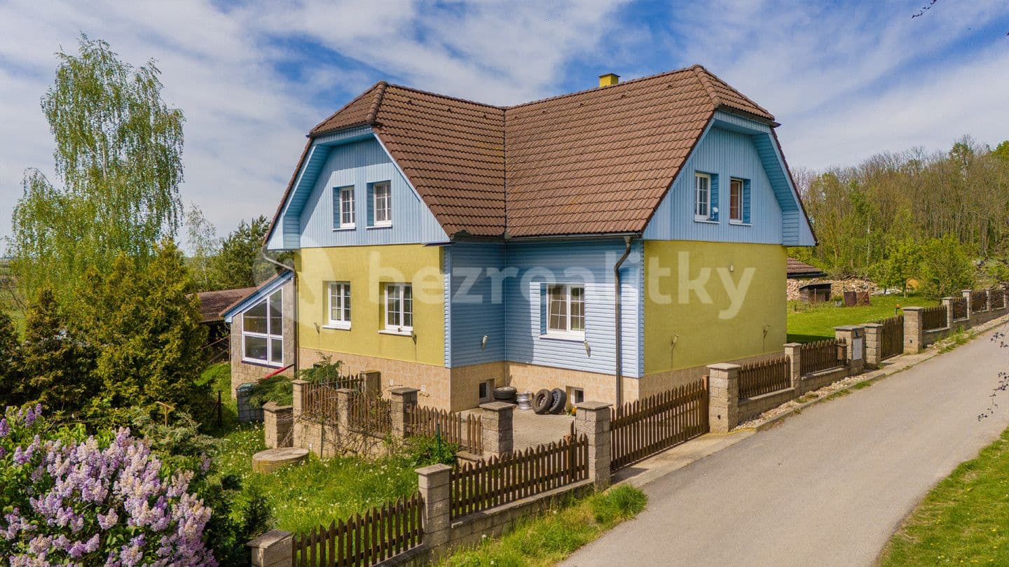 Prodej domu 238 m², pozemek 958 m², Chyjice, Královéhradecký kraj
