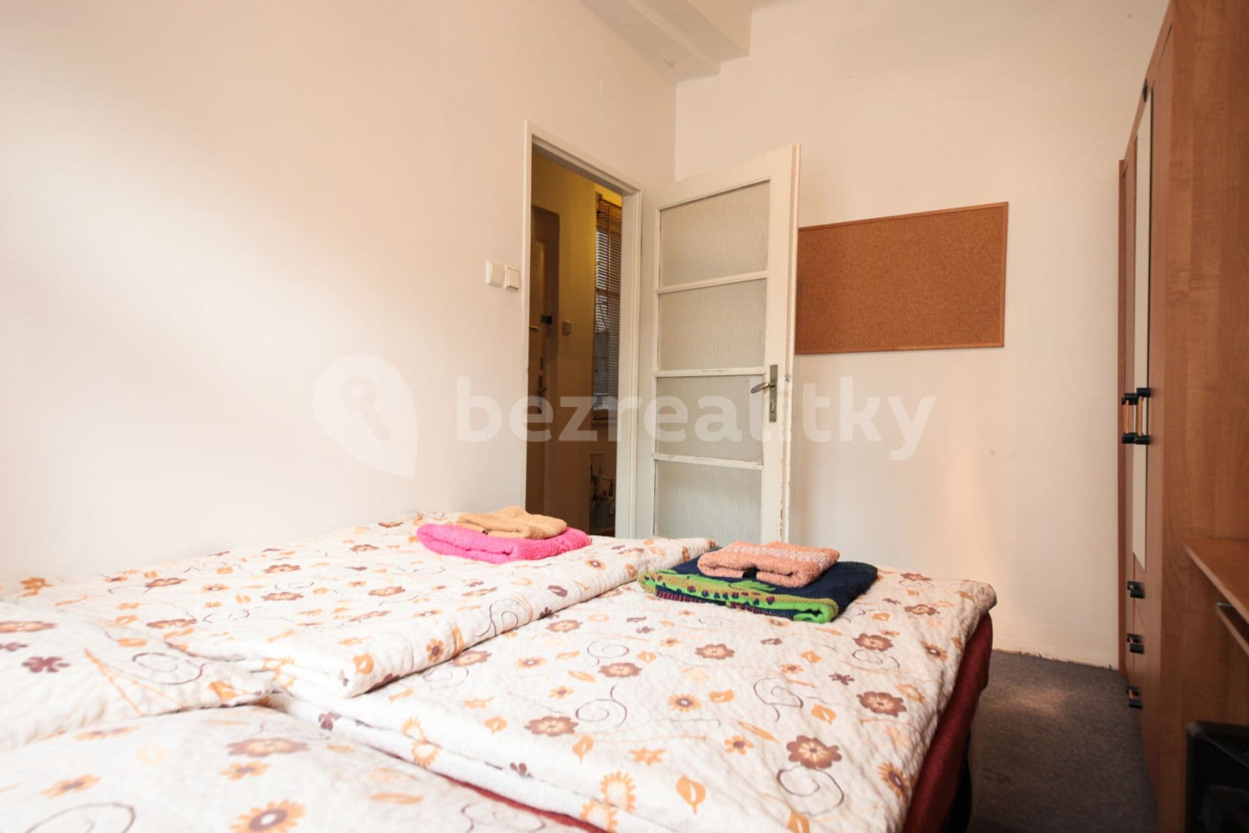 Pronájem bytu  90 m², Stroupežnického, Praha, Praha