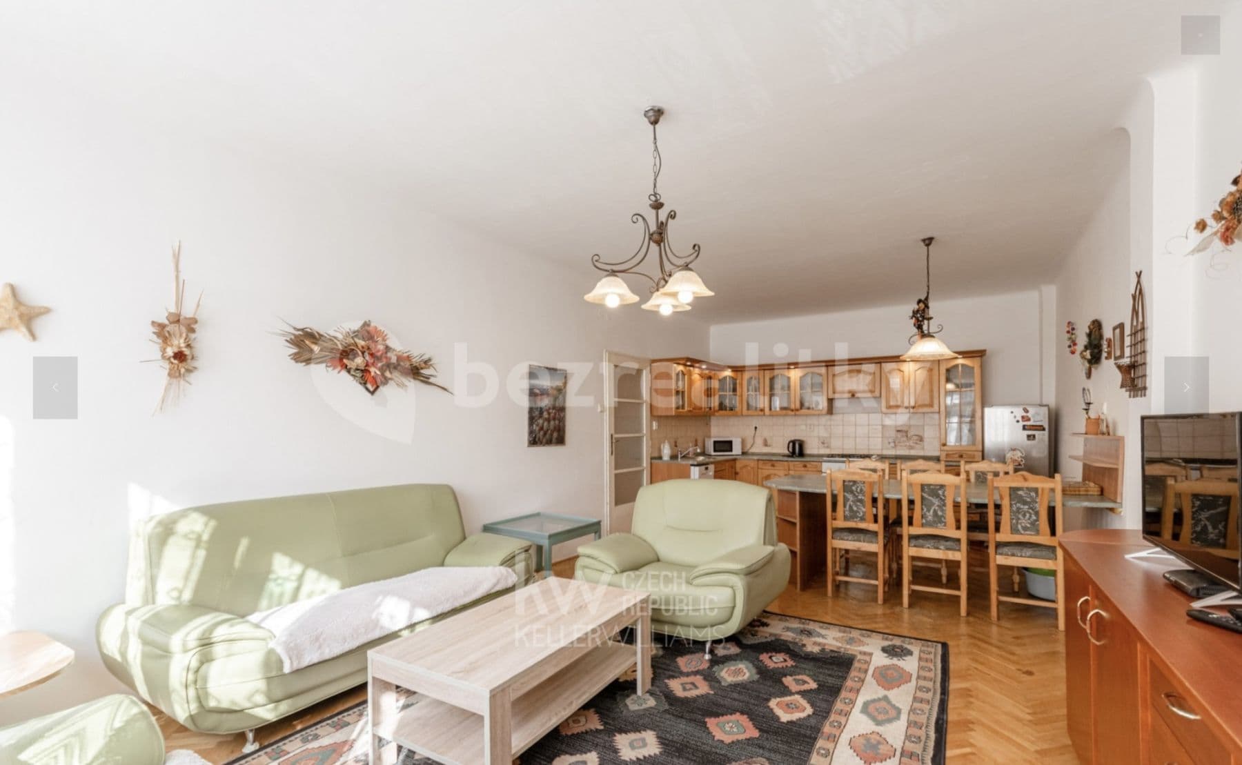 Pronájem bytu  90 m², Stroupežnického, Praha, Praha