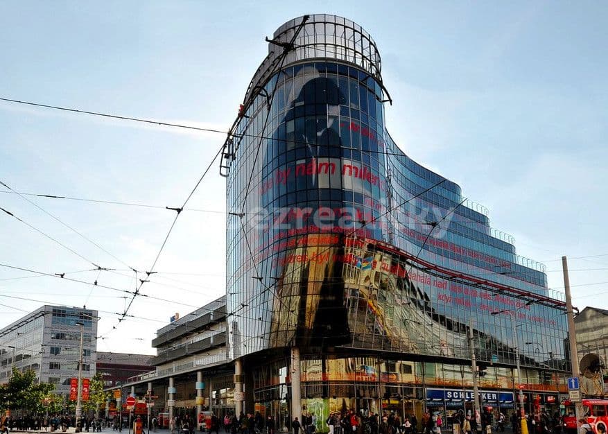 Pronájem bytu  90 m², Stroupežnického, Praha, Praha