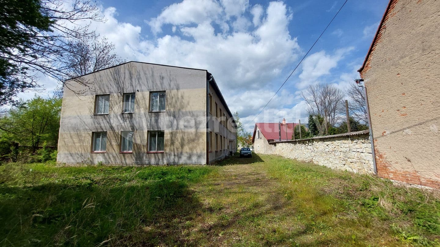 Prodej domu 900 m², pozemek 2.187 m², Lipno, Ústecký kraj