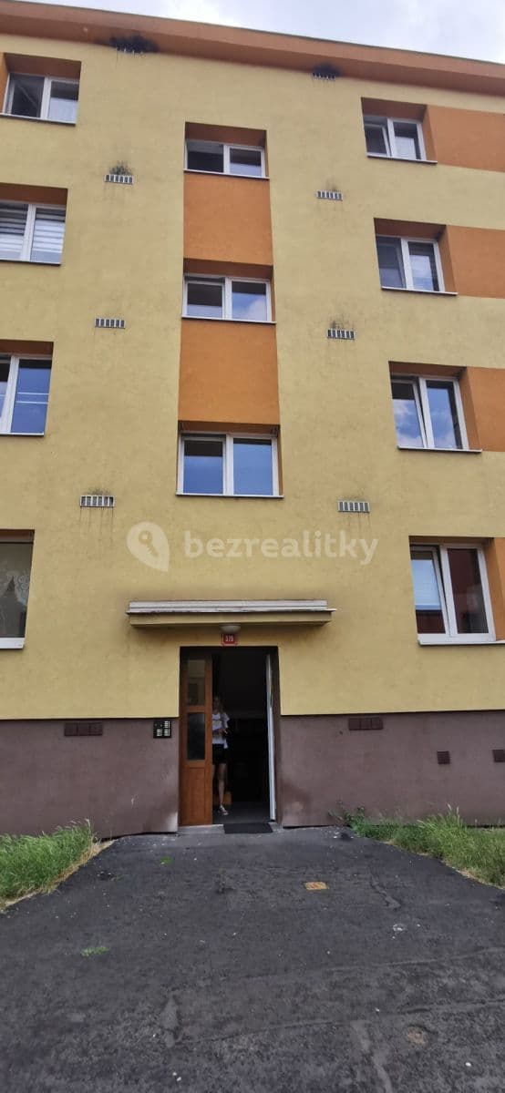 Pronájem bytu 2+1 55 m², Václava Řezáče, Klášterec nad Ohří, Ústecký kraj