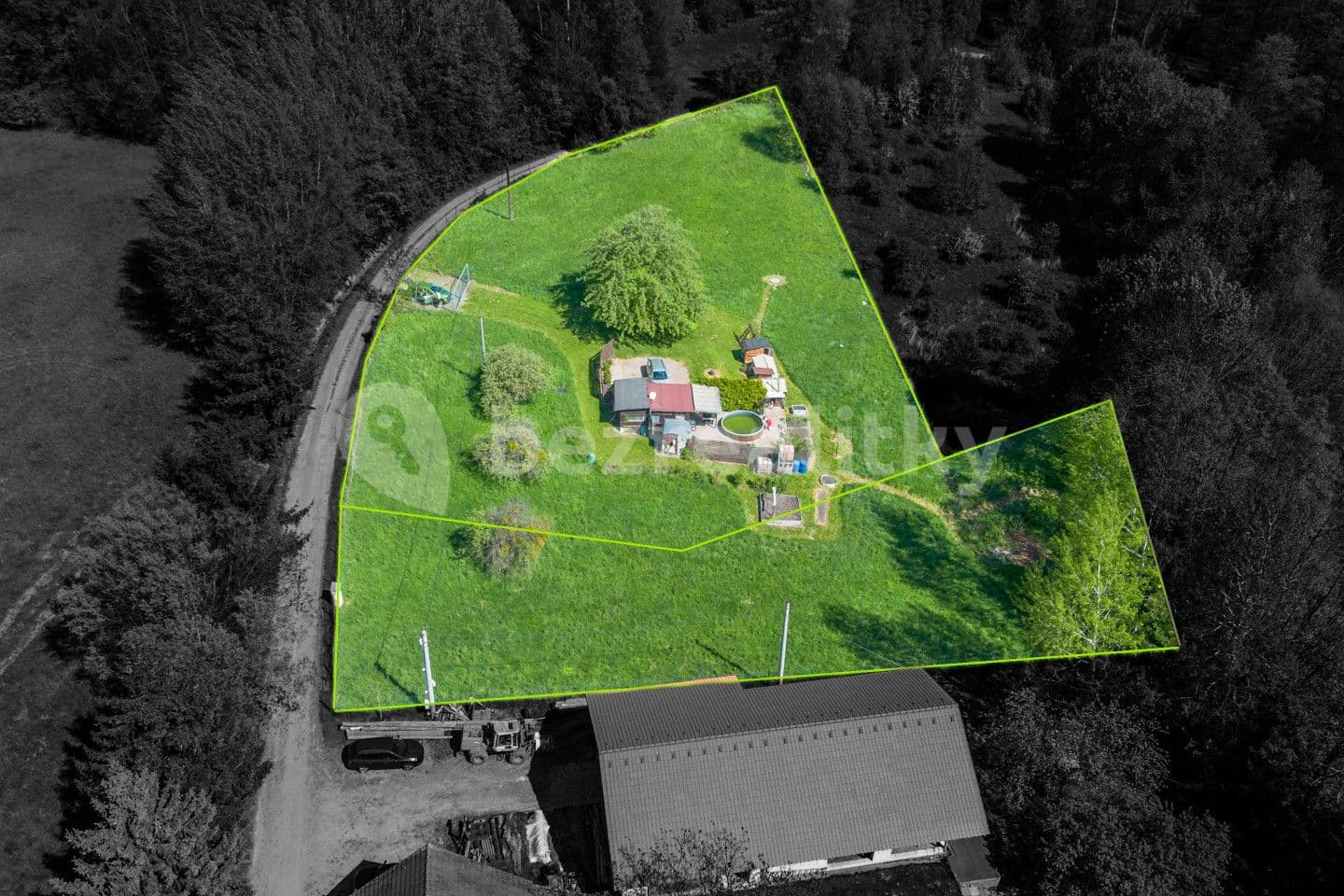 Prodej pozemku 3.579 m², Morašice, Pardubický kraj