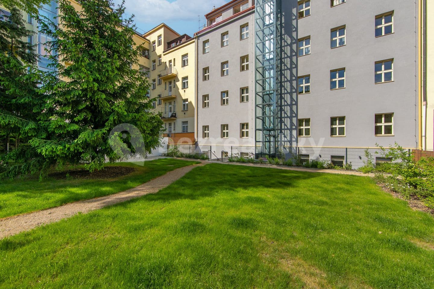 Prodej bytu 1+kk 21 m², Studentská, Praha, Praha