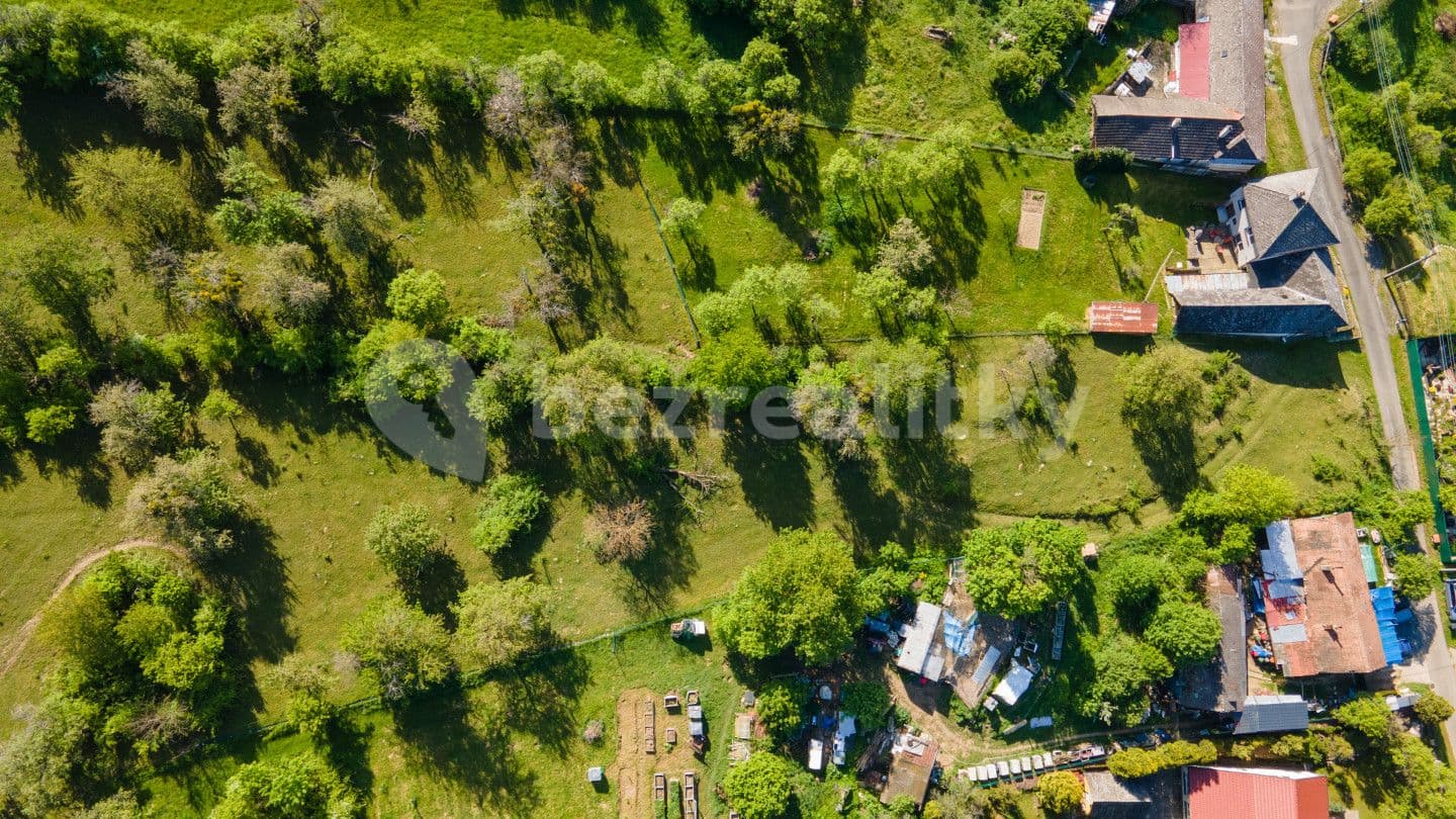 Prodej pozemku 10.086 m², Jankovice, Zlínský kraj