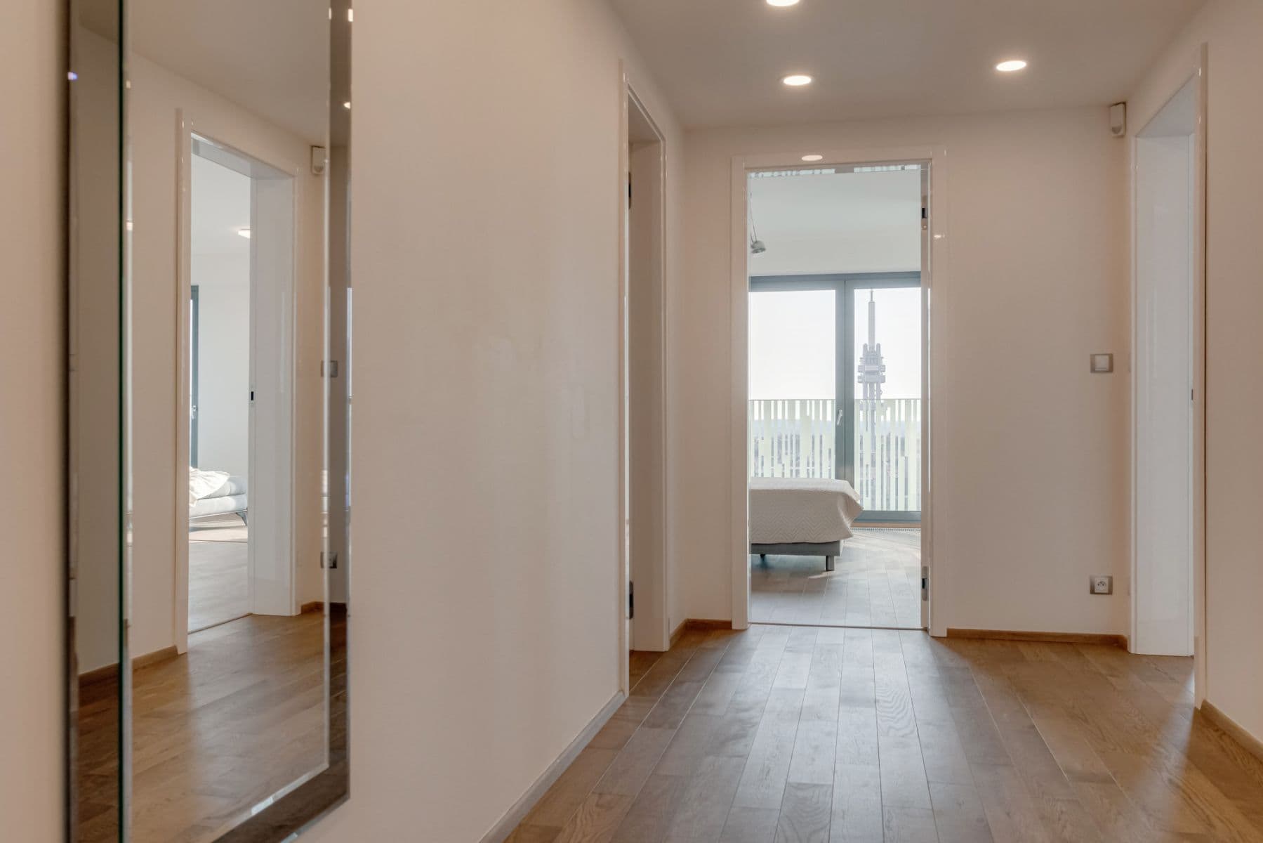 Pronájem bytu  80 m², Olšanská H, Praha, Praha