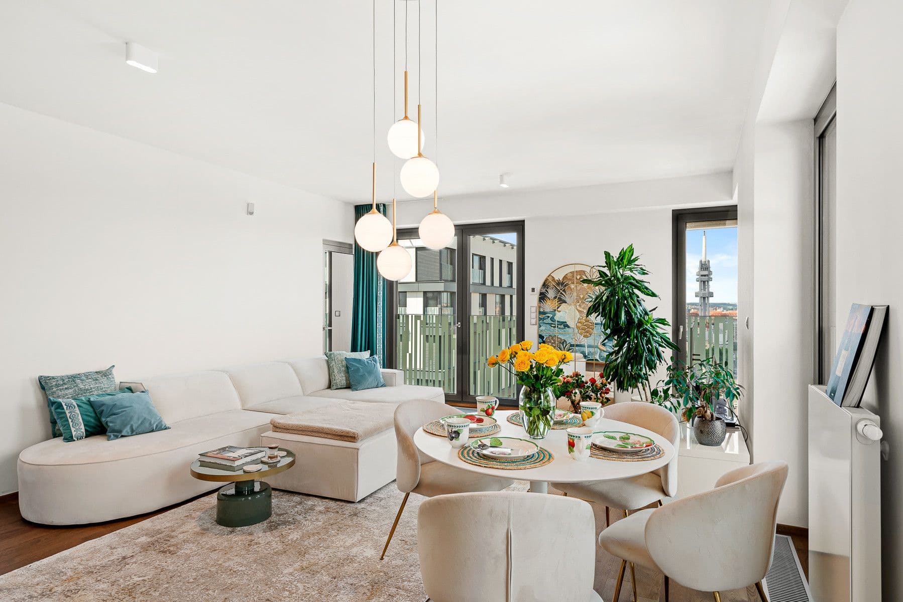 Pronájem bytu  80 m², Olšanská H, Praha, Praha