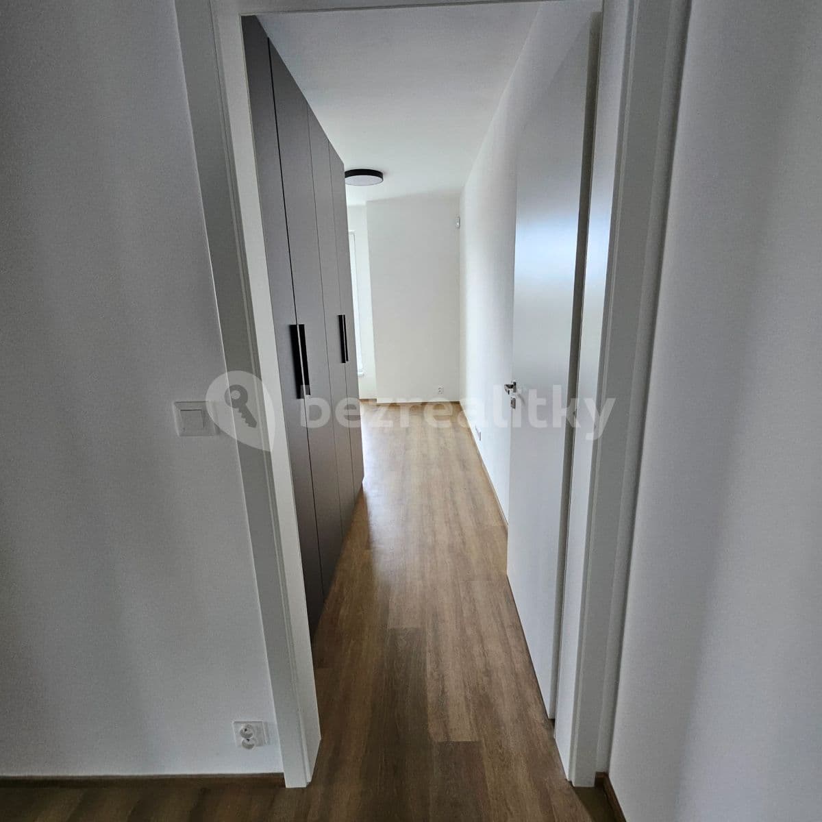 Pronájem bytu 2+kk 63 m², U Slaviborského dvora, Praha, Praha