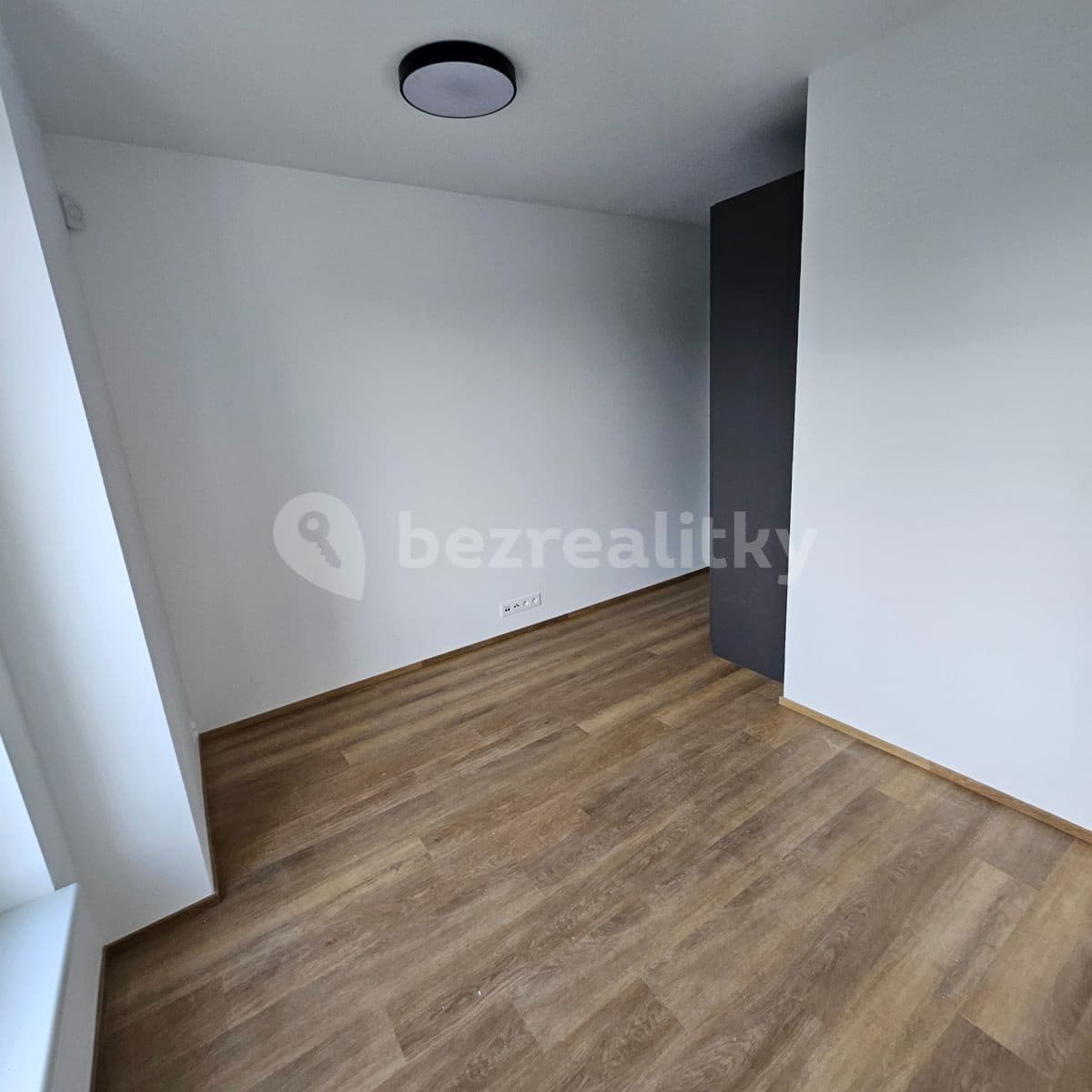 Pronájem bytu 2+kk 63 m², U Slaviborského dvora, Praha, Praha