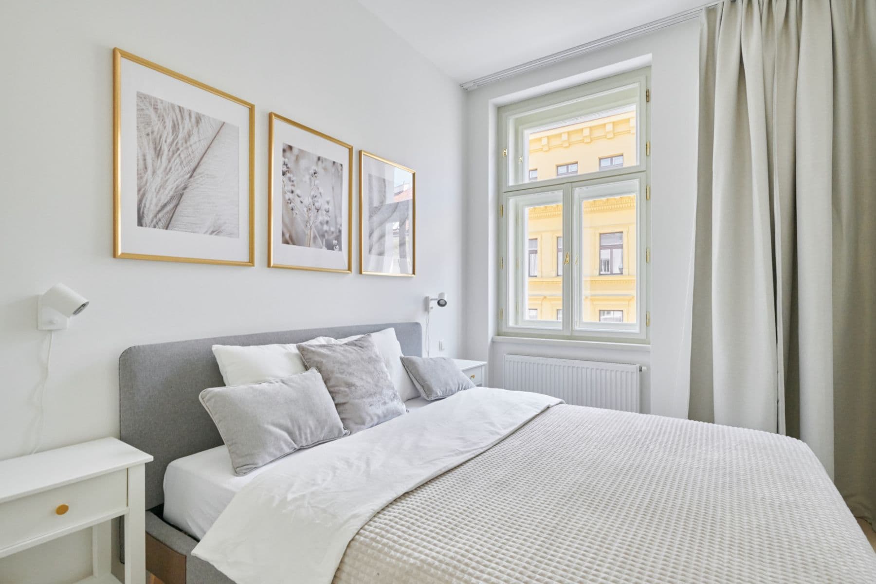 Pronájem bytu  33 m², V Lesíčku, Praha, Praha