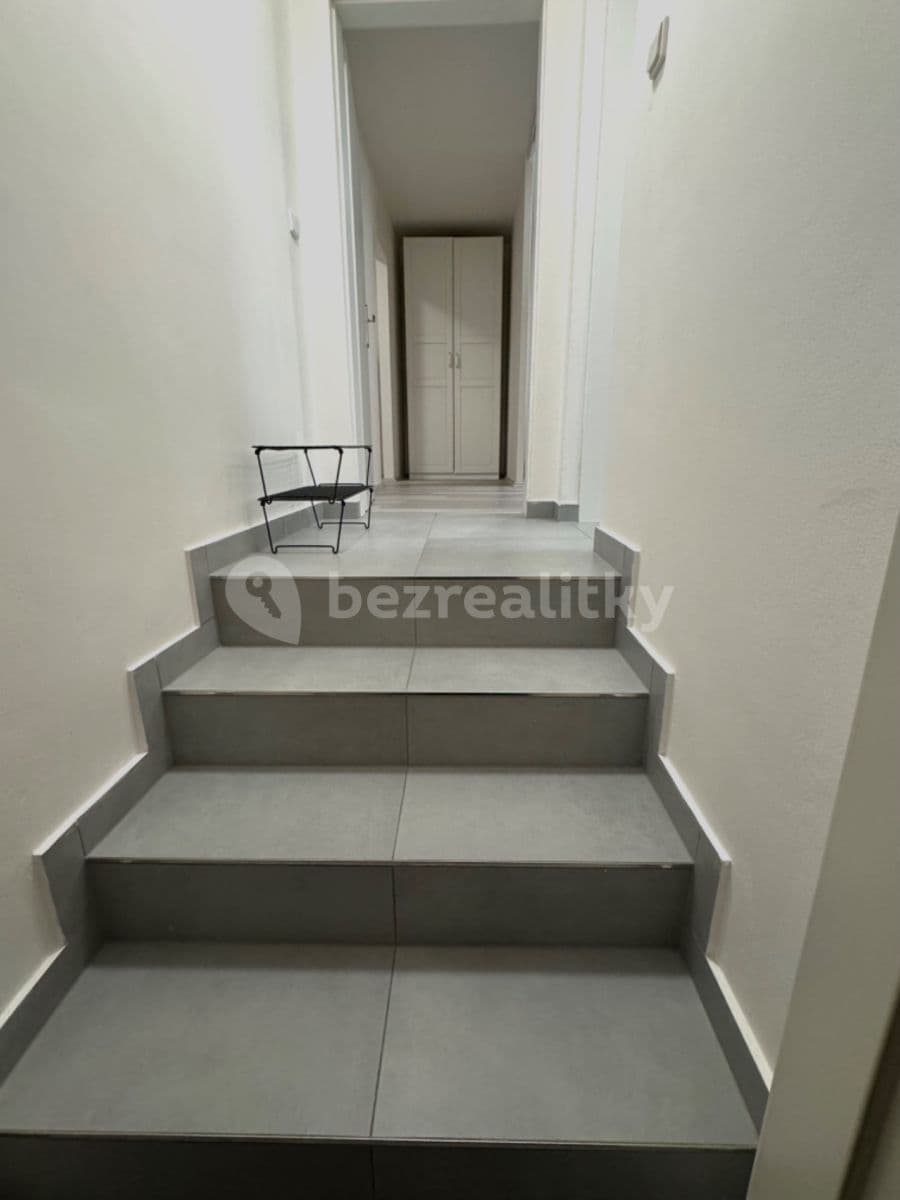 Pronájem bytu 2+kk 39 m², Podskalská, Praha, Praha