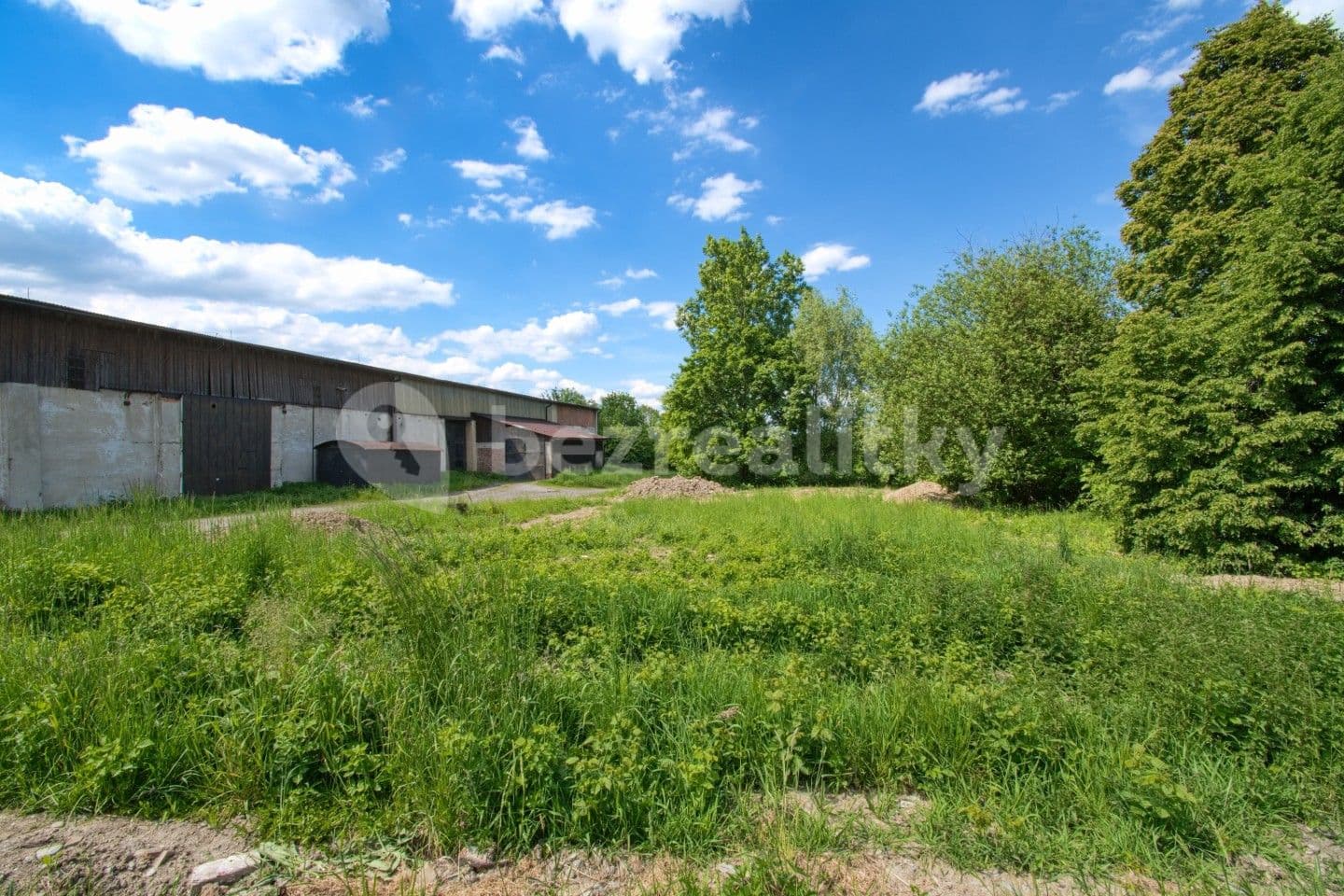 Prodej pozemku 2.397 m², Valašské Meziříčí, Zlínský kraj
