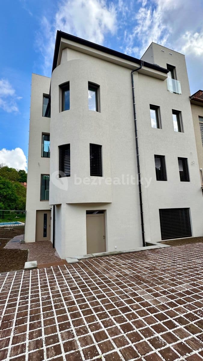 Pronájem bytu 2+kk 67 m², Šmejkalova, Brno, Jihomoravský kraj
