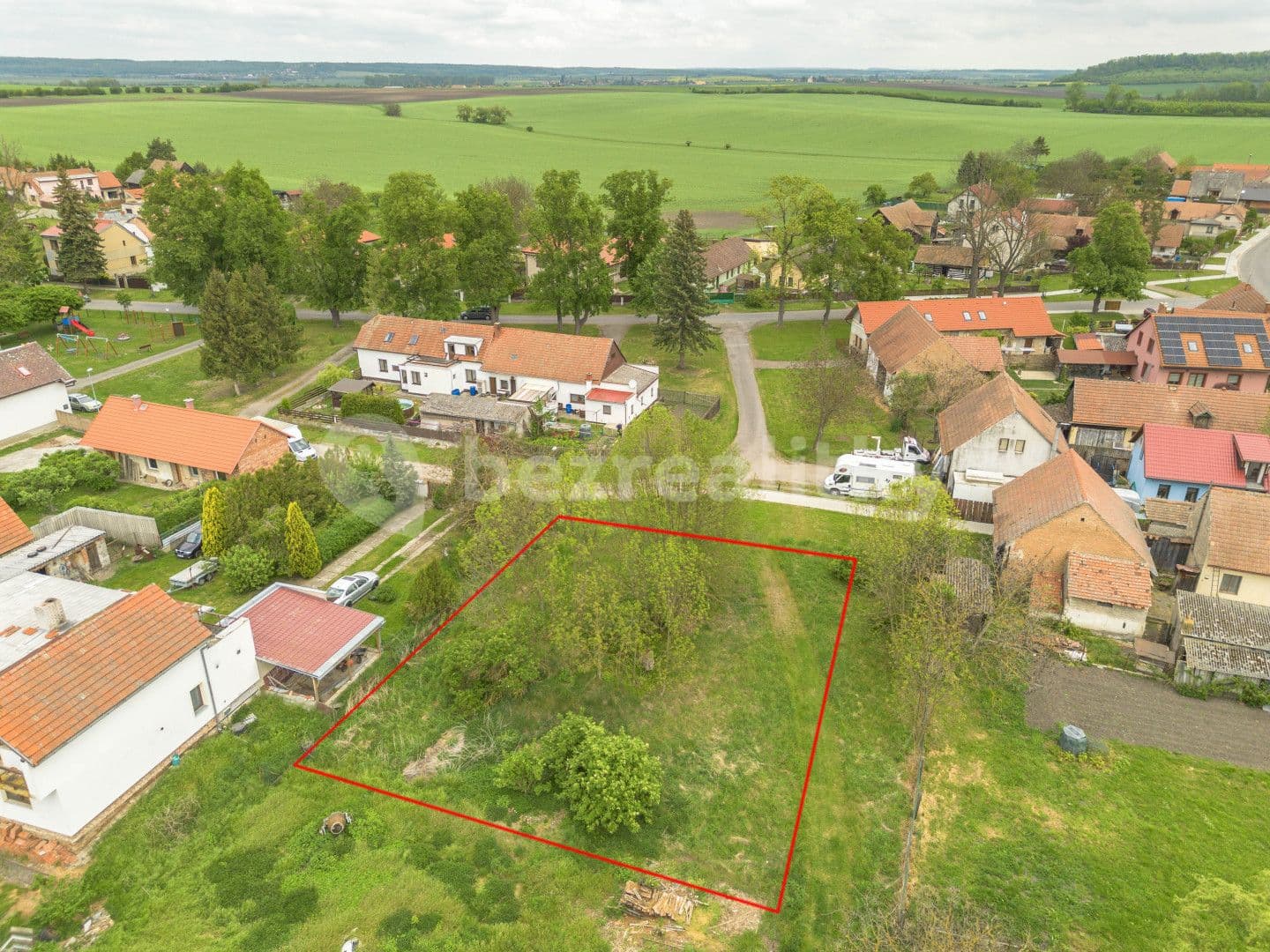 Prodej pozemku 990 m², Hrubý Jeseník, Středočeský kraj