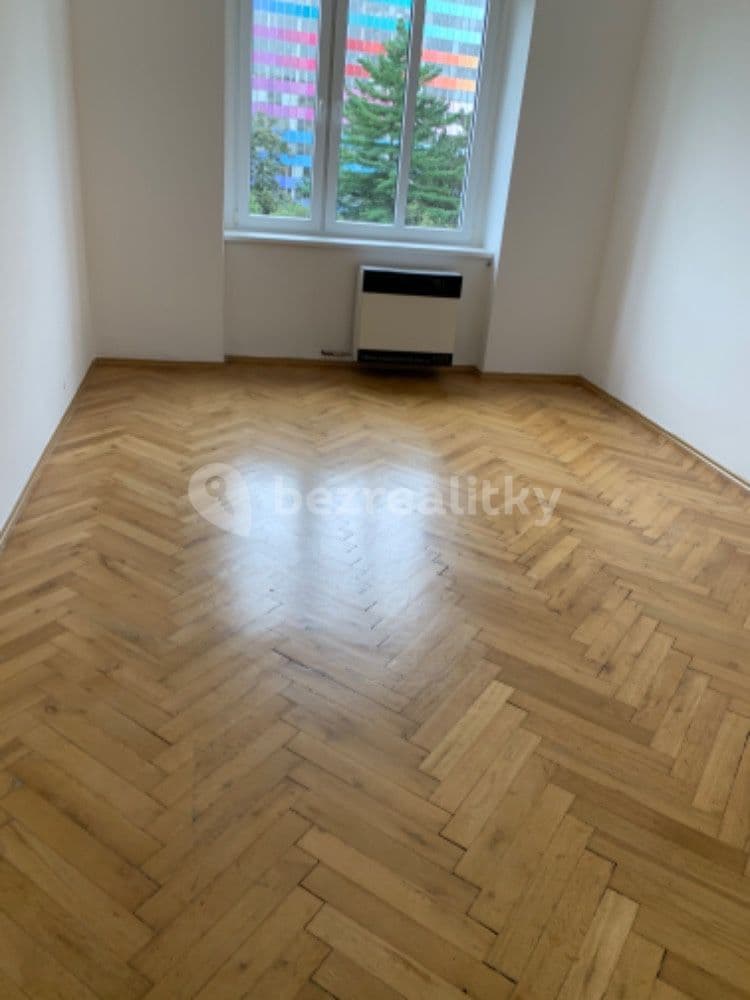 Pronájem bytu 2+kk 49 m², 28. pluku, Praha, Praha