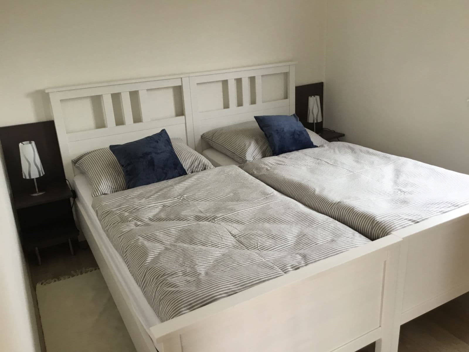 Pronájem bytu  48 m², V Cestách, Šestajovice, Středočeský kraj