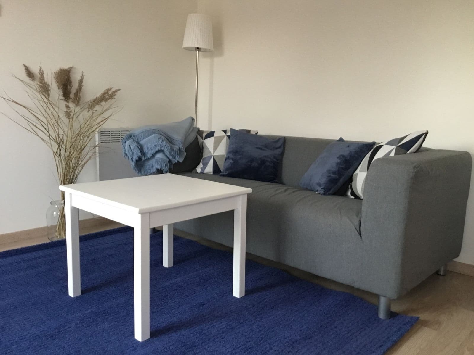 Pronájem bytu  48 m², V Cestách, Šestajovice, Středočeský kraj