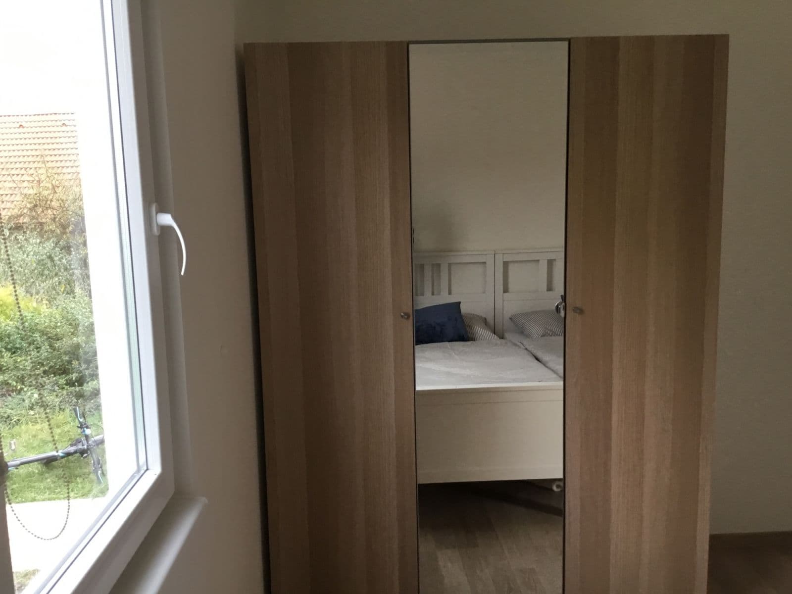 Pronájem bytu  48 m², V Cestách, Šestajovice, Středočeský kraj