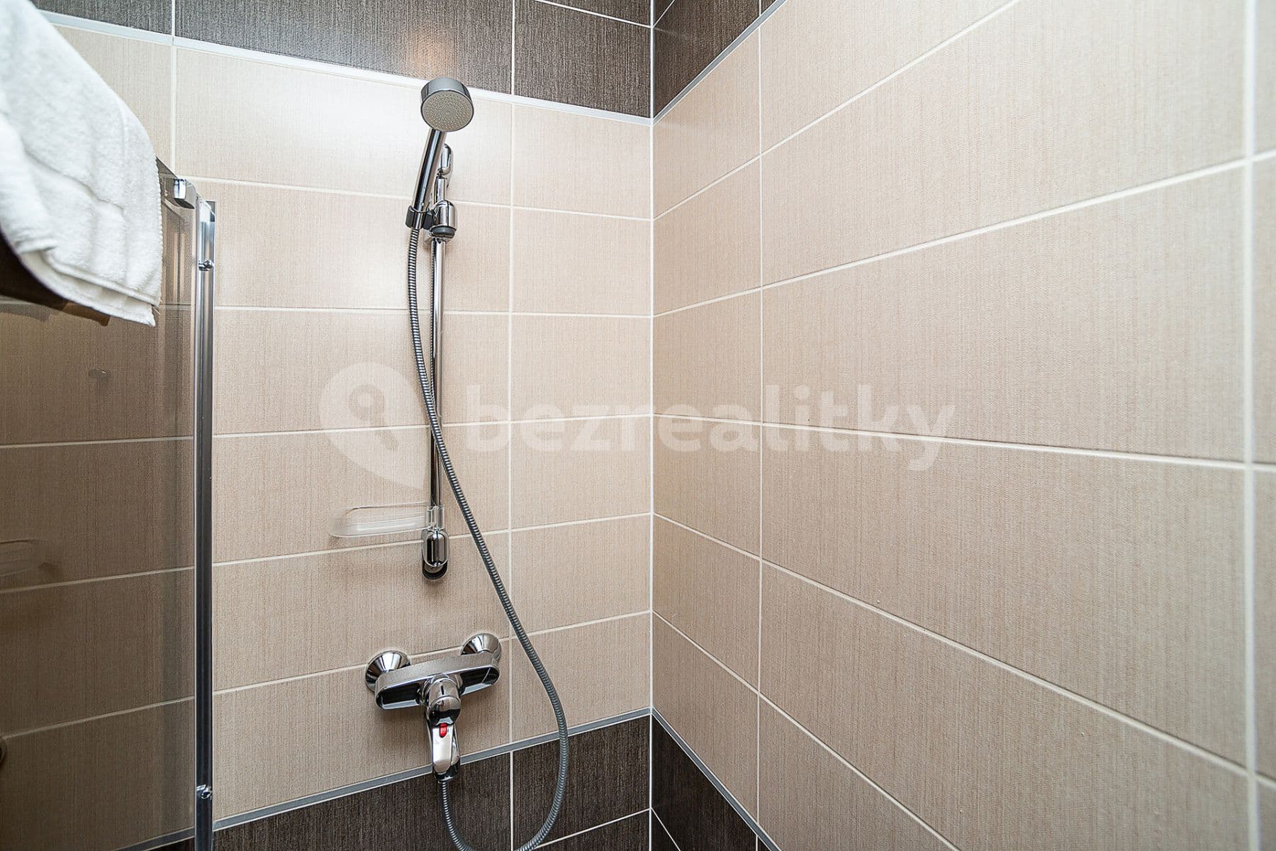 Pronájem bytu  27 m², Americká, Praha, Praha