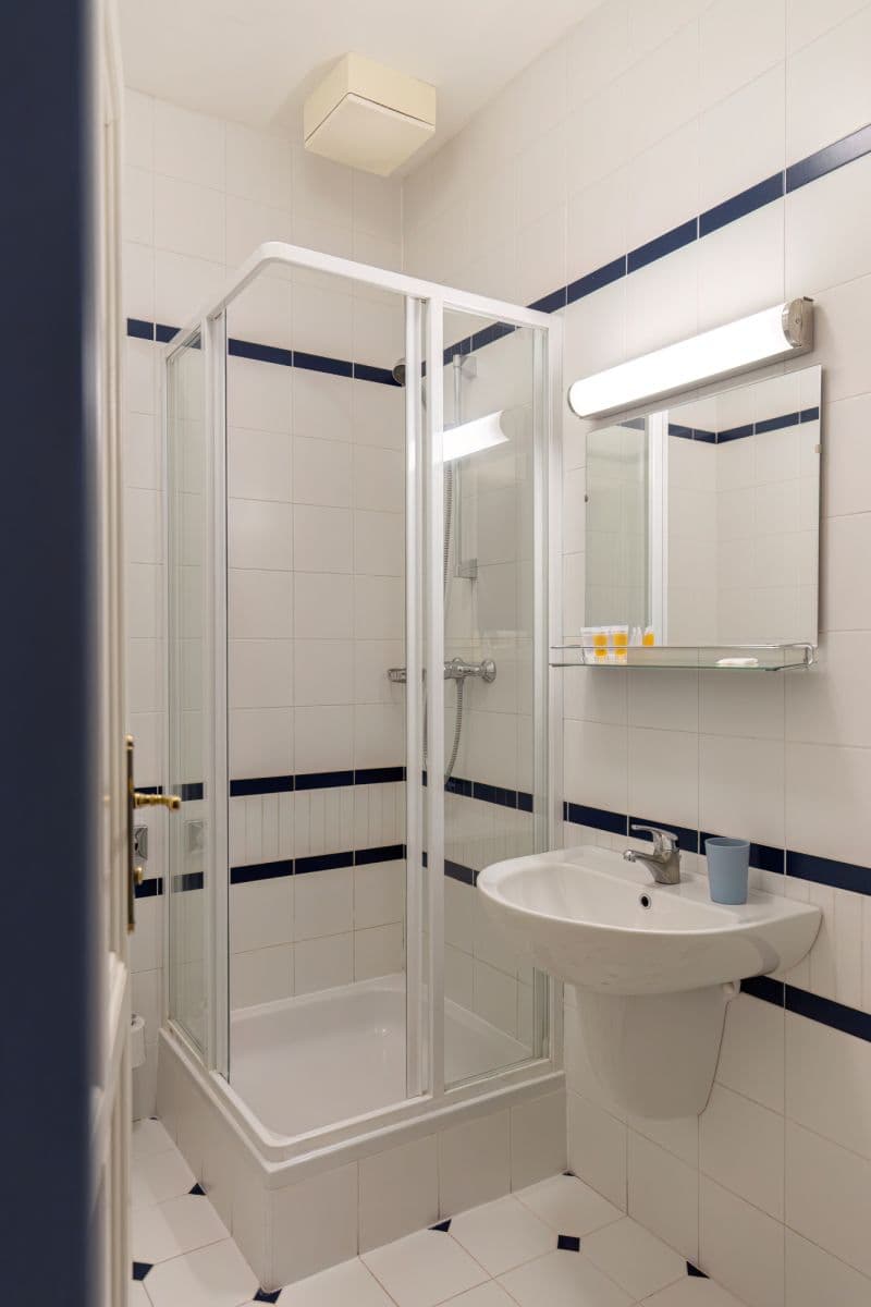 Pronájem bytu  45 m², Jana Masaryka, Praha, Praha