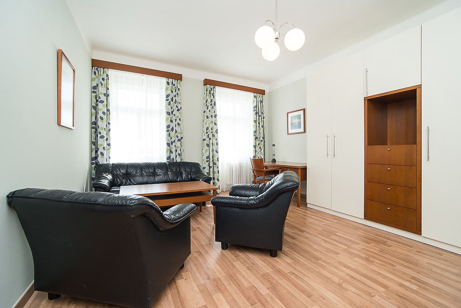 Pronájem bytu  72 m², Americká, Praha, Praha