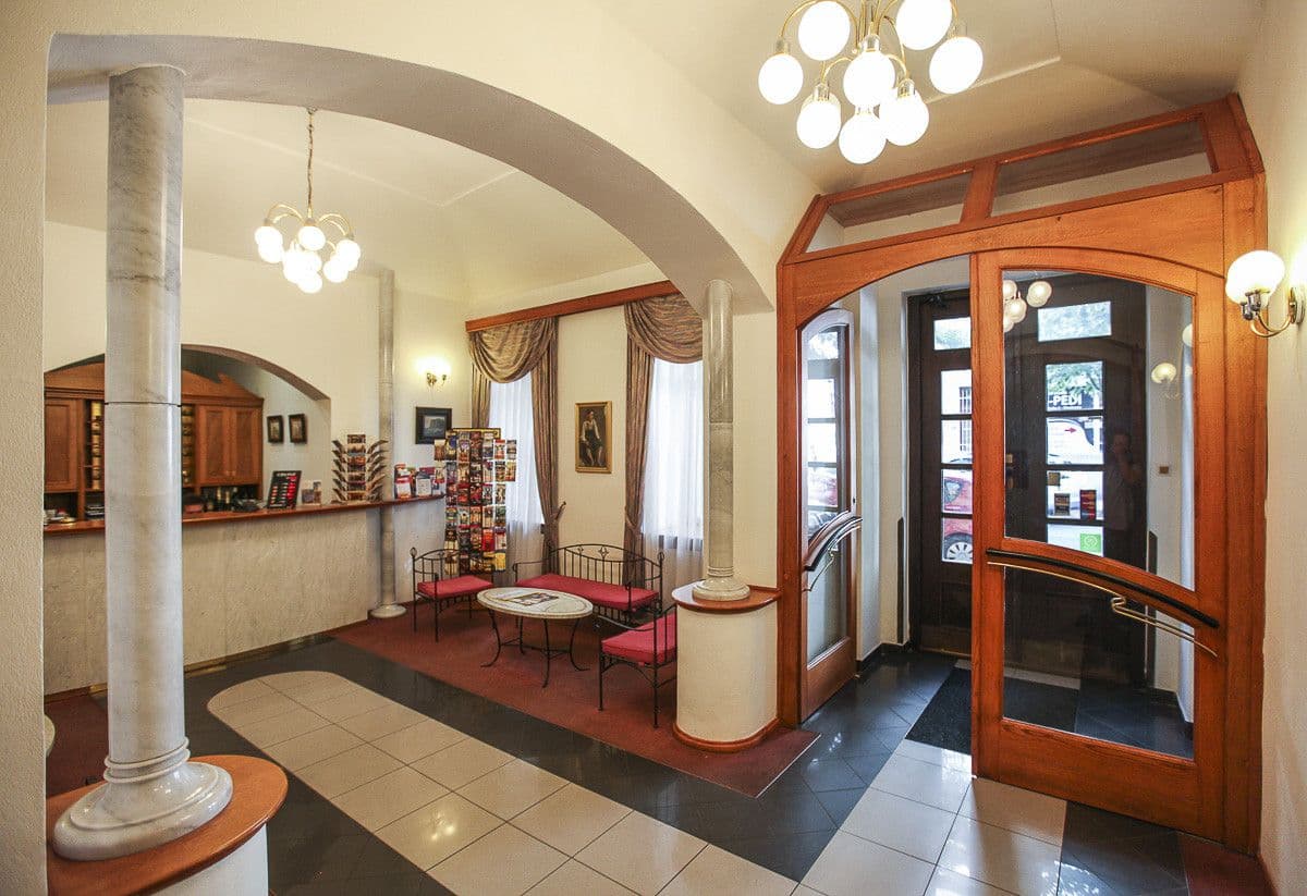 Pronájem bytu  43 m², Americká, Praha, Praha