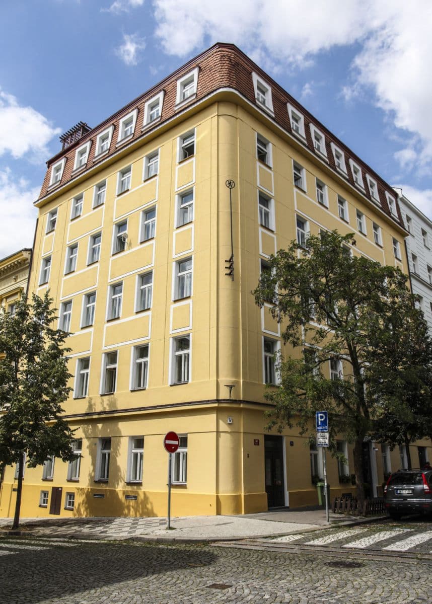 Pronájem bytu  43 m², Americká, Praha, Praha
