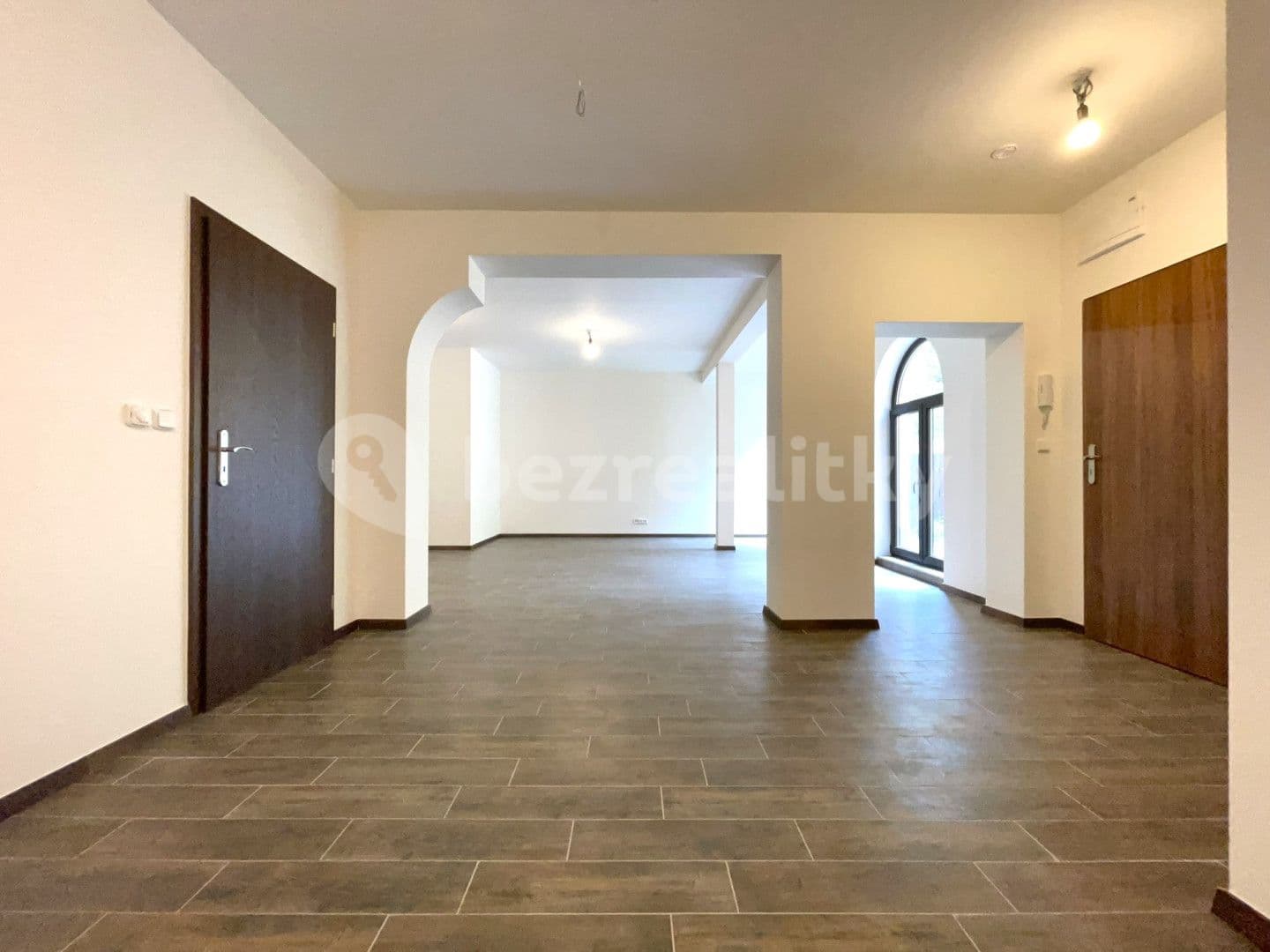 Prodej bytu 1+kk 55 m², Spálený Mlýn, Líšnice, Středočeský kraj