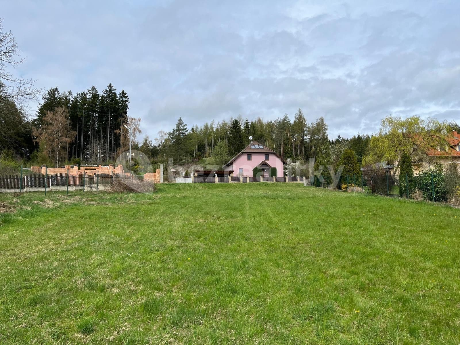 Prodej pozemku 1.352 m², Těškov, Plzeňský kraj