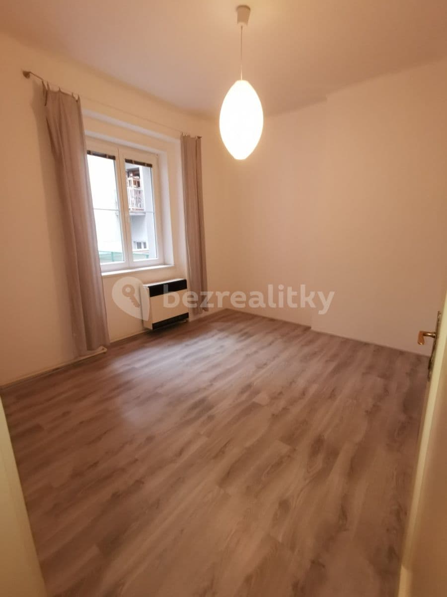Pronájem bytu 2+kk 36 m², Soběslavská, Praha, Praha