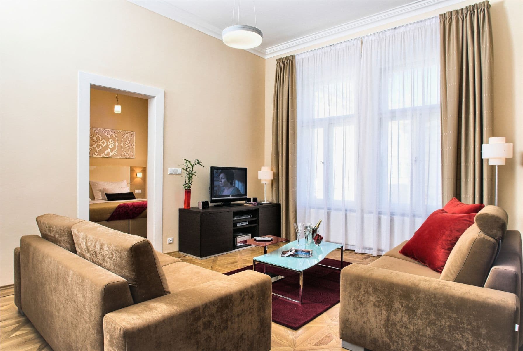 Pronájem bytu  90 m², Karoliny Světlé, Praha, Praha