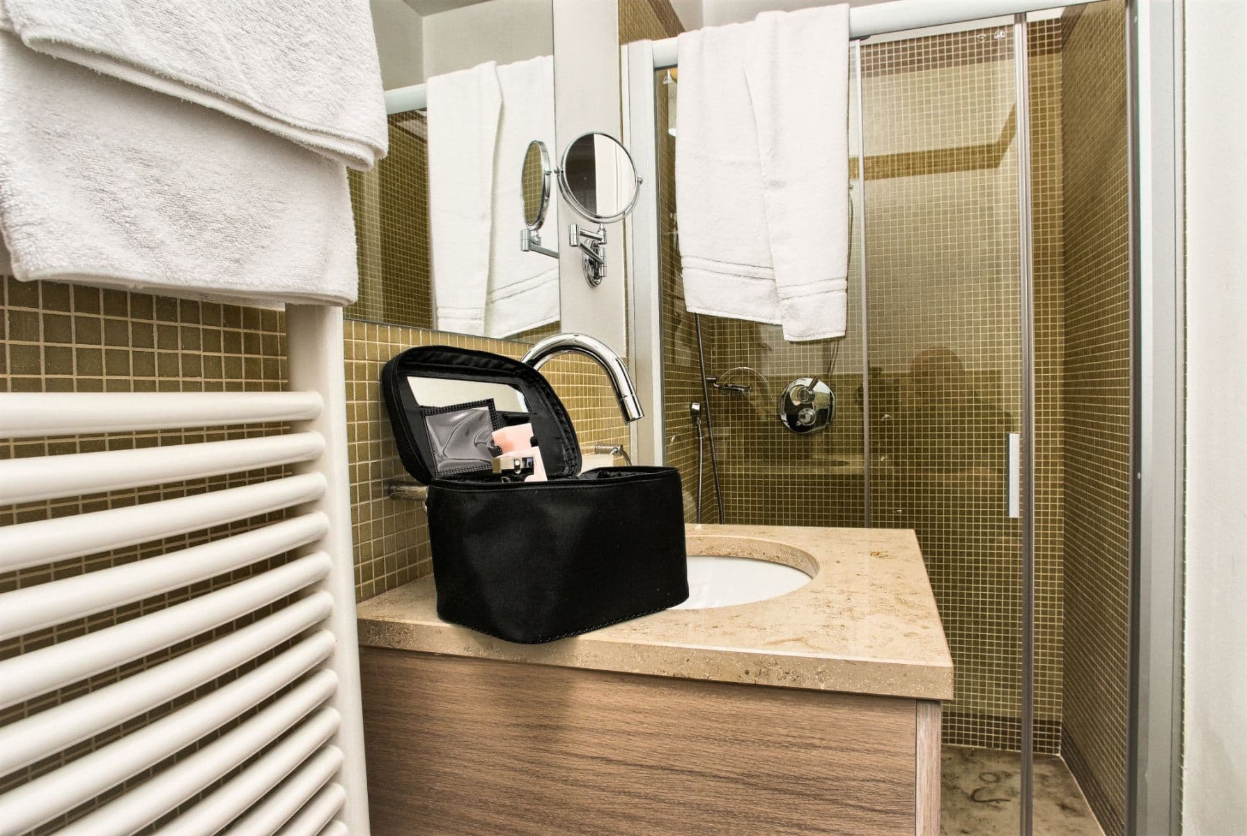 Pronájem bytu  90 m², Karoliny Světlé, Praha, Praha